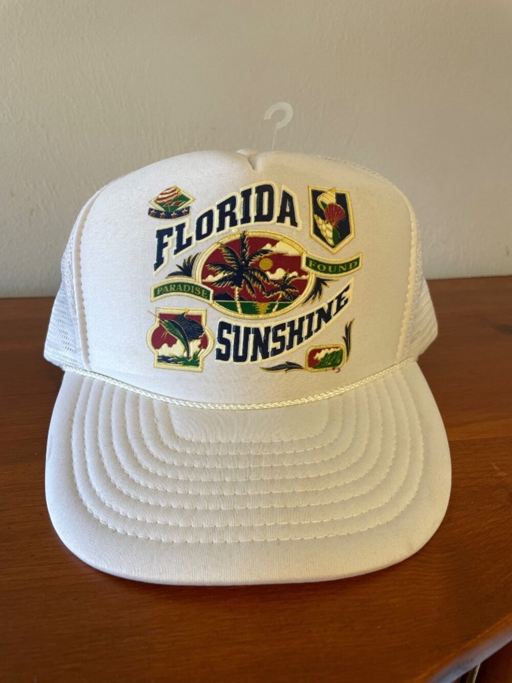 NWT Viintage 90s Florida Sunshine Graphic Trucker Hat Adjustible Cap - Picture 1 of 9